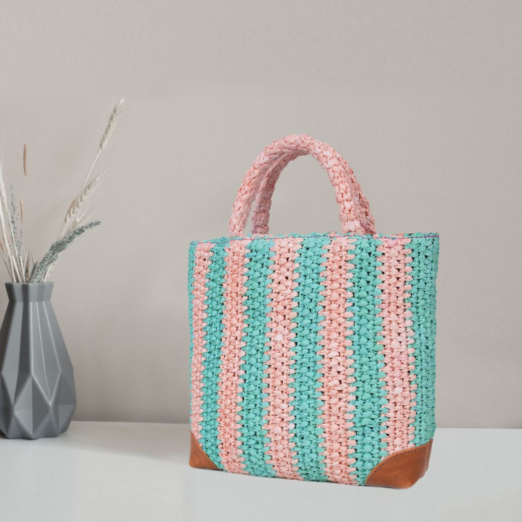 Zephyra Raffia  Small Tote Bag: Stylish and Functional Must-Have Accessory